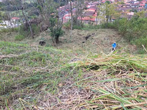 SE VENDE LOTE DE 1800 METROS