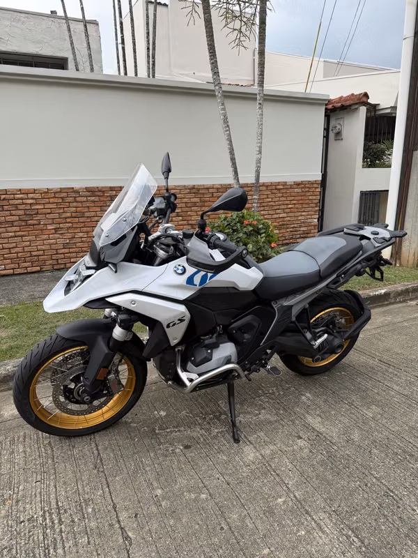 BMW GS1300 nueva