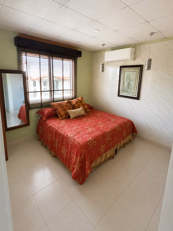 VENTA DE CASA EN PH GRAN RESERVA DE MONTELIMAR