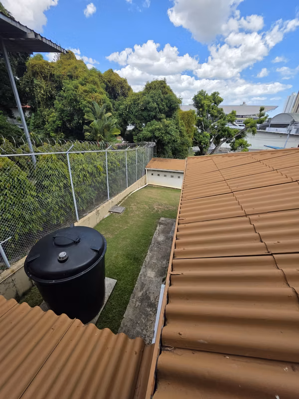 House for Sale, walking distance to Subway