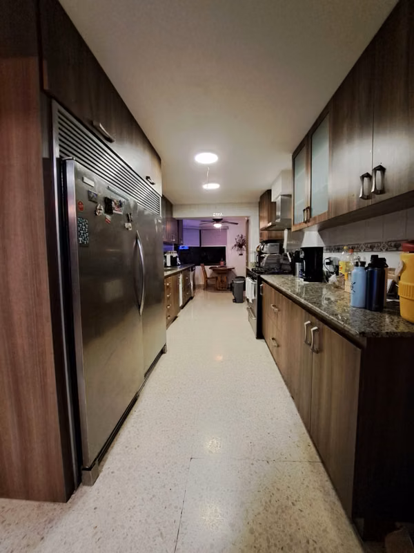 Se alquila Apartamento amoblado en Coco del Mar / 3 rec