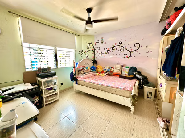 Brisas del Golf Home | 300 m², Prime Location ID 25955