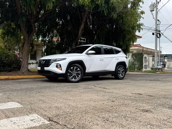 HYUNDAI TUCSON 2024
