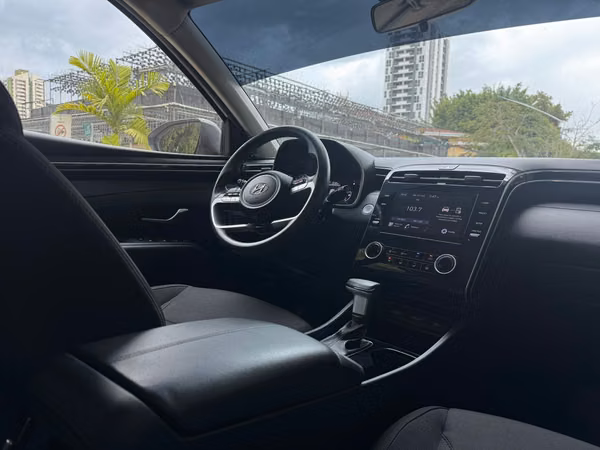 HYUNDAI TUCSON 2024
