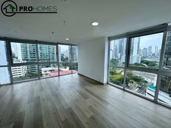 BALBOA AVENUE... SEA VIEW... 100 M2... 2 PARKING... 2 BATHROOMS... REMODELED
