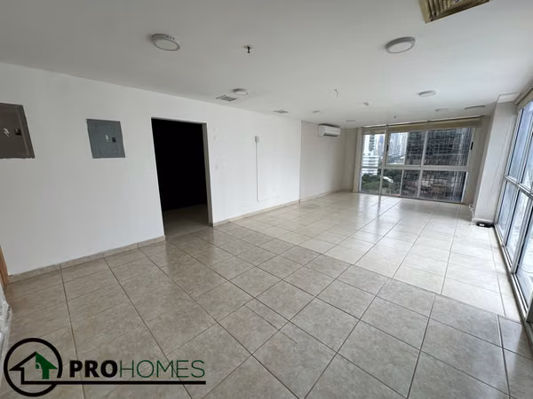 BALBOA AVENUE... SEA VIEW... 100 M2... 2 PARKING... 2 BATHROOMS... REMODELED