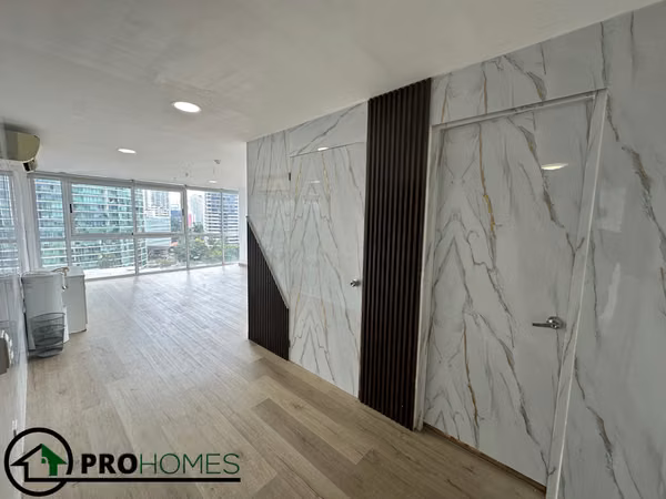 BALBOA AVENUE... SEA VIEW... 100 M2... 2 PARKING... 2 BATHROOMS... REMODELED