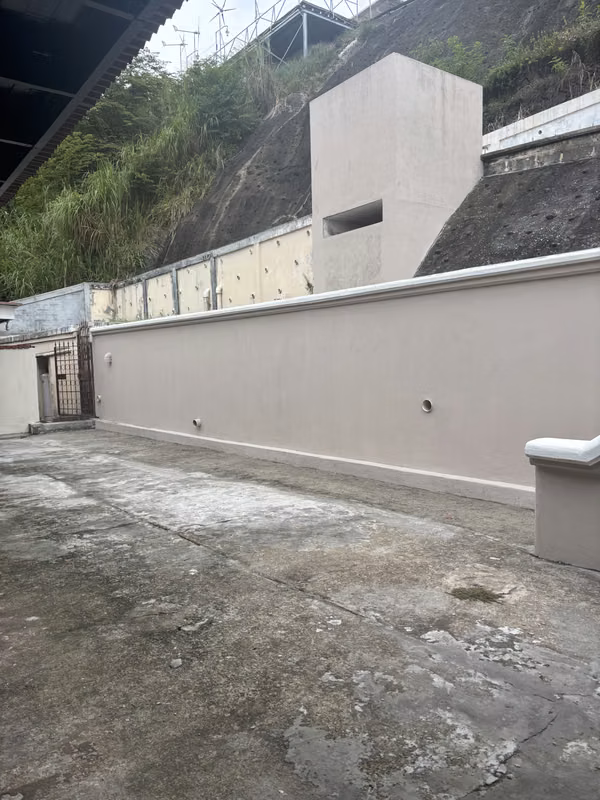 House for Rent for Commercial Use in Bethania – Very Central Location