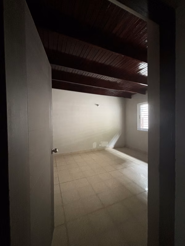 House for Rent for Commercial Use in Bethania – Very Central Location