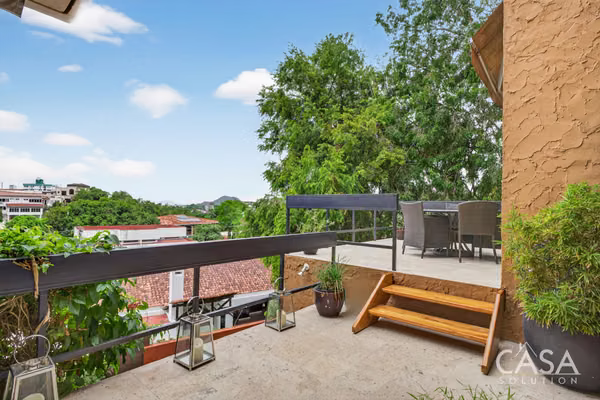 Architect-Designed Bioclimatic Home with Private Office Suite for Sale in Dos Mares, Panama City