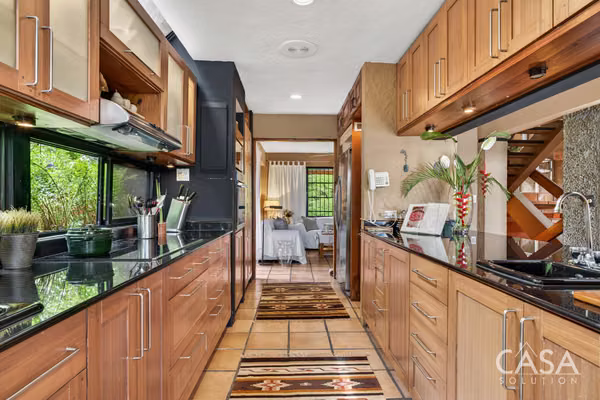 Architect-Designed Bioclimatic Home with Private Office Suite for Sale in Dos Mares, Panama City