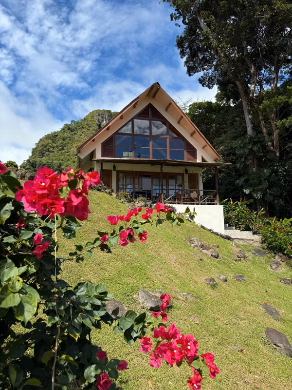 Alquilo, Altos de María, Casa amoblada, $1000, lista para ocupar.