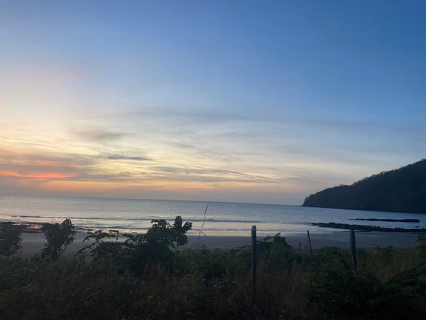 Venta de Lote Titulado Frente al Mar en Playa Bucaro, Tonosí