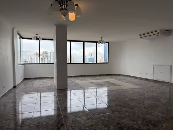 APARTMENT FOR RENT IN MARBELLA, 3 BEDROOMS, 212M2, AIR CONDITIONING ONLY.