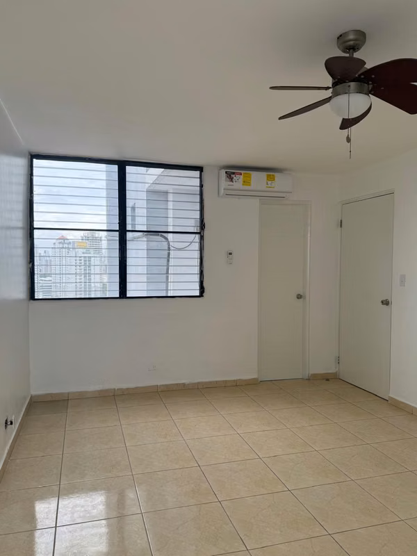 APARTMENT FOR RENT IN MARBELLA, 3 BEDROOMS, 212M2, AIR CONDITIONING ONLY.