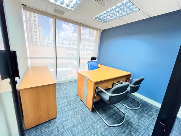 OFFICE FOR RENT ON 50TH STREET