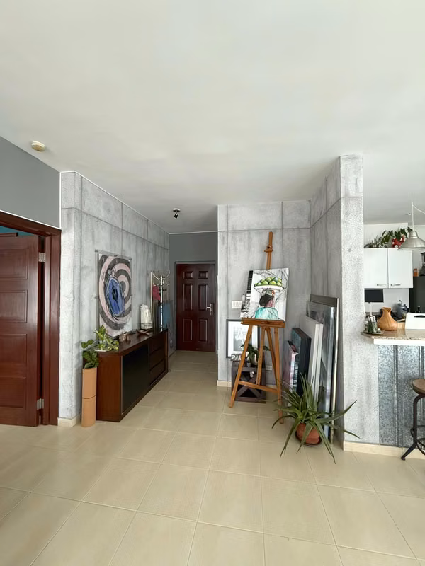 GREAT APARTMENT IN AVENIDA BALBOA FOR SALE