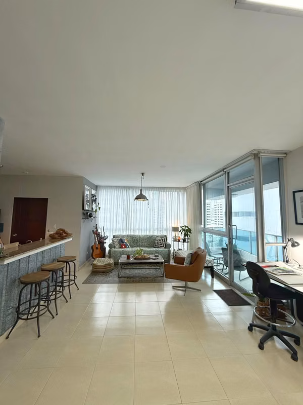 GREAT APARTMENT IN AVENIDA BALBOA FOR SALE