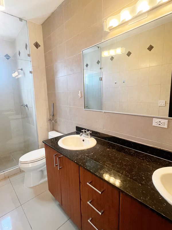 SE VENDE APARTAMENTO EN PH MANDARIN BAY SAN FRANCISCO