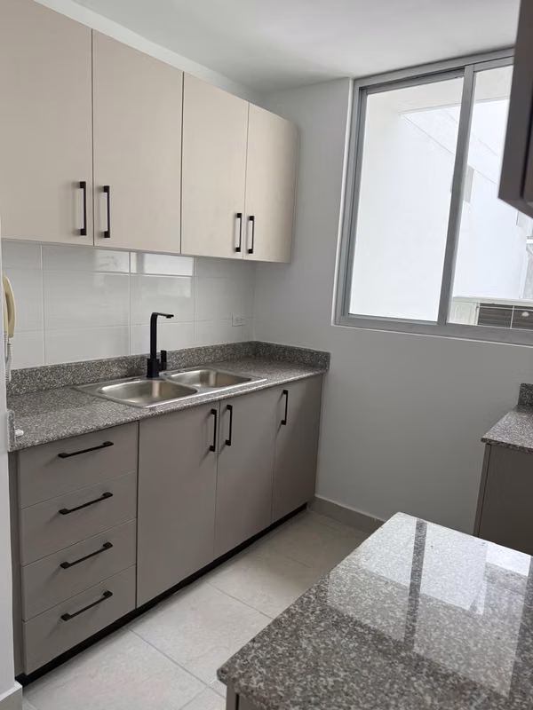 3 BEDROOM APARTMENT FOR SALE IN PARQUE LEFEVRE