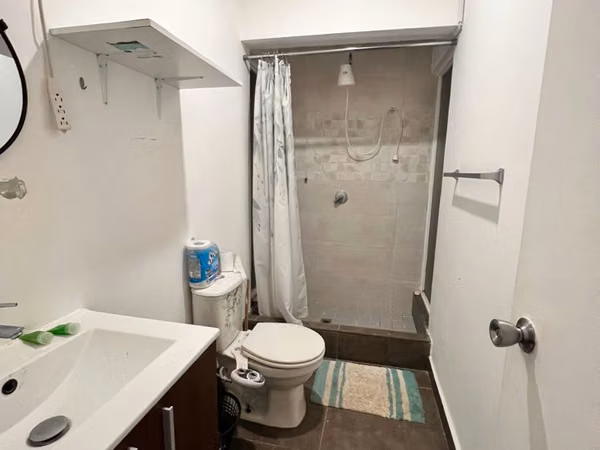 APT-ALQ-Amoblado-2REC-1BAÑO-PH The Coronated Floreste