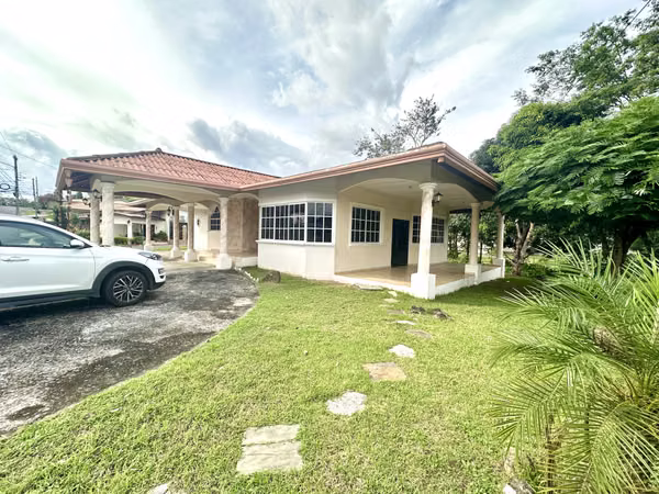 SPACIOUS HOUSE FOR RENT IN EXCELLENT RESIDENTIAL AREA IN DAVID