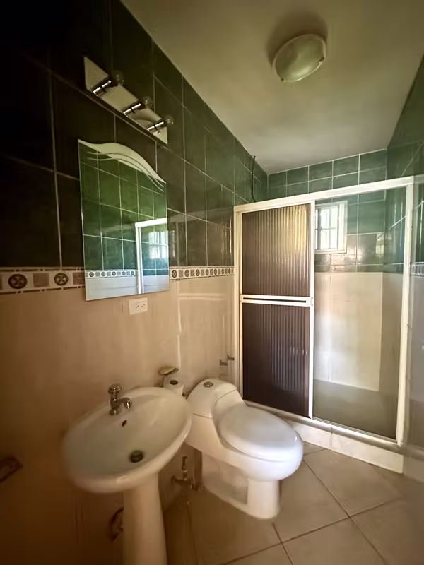 SPACIOUS HOUSE FOR RENT IN EXCELLENT RESIDENTIAL AREA IN DAVID