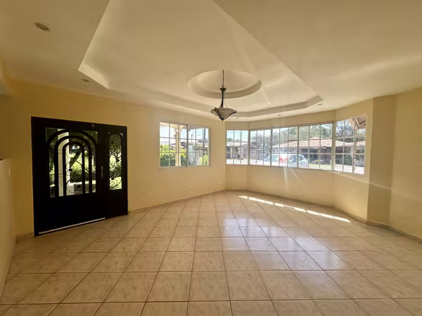 SPACIOUS HOUSE FOR RENT IN EXCELLENT RESIDENTIAL AREA IN DAVID