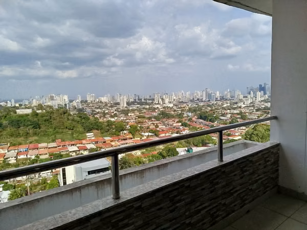 Bank Repossessed Apartment for Sale in Betania | PH Crystal Hills | 198m²