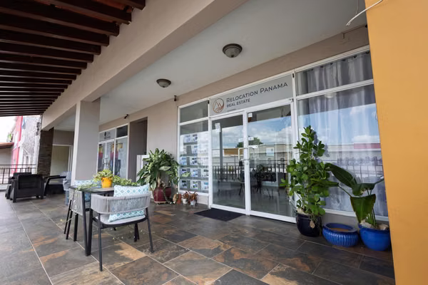 COMMERCIAL OFFICE SPACE FOR SALE — CORONADO, PANAMA
