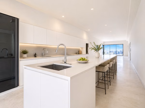 Designer Ready 3-Bedroom Apartment | Private Amenities | Sky Homes - Ocean Reef Islands
