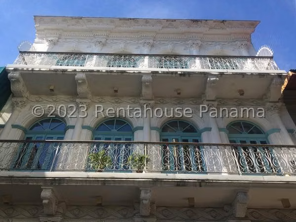 Se Alquila Apartamento en Casco Antiguo LA26-8145