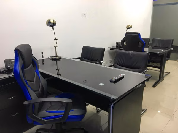 LUXURY OFFICE IN THE BEST AREA OF PANAMA WITH INTERNAL VIEW