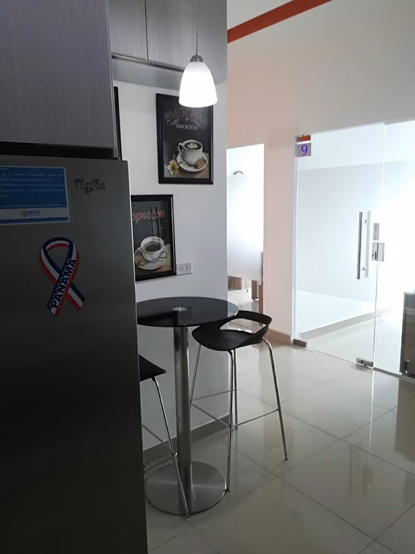 LUXURY OFFICE IN THE BEST AREA OF PANAMA WITH INTERNAL VIEW