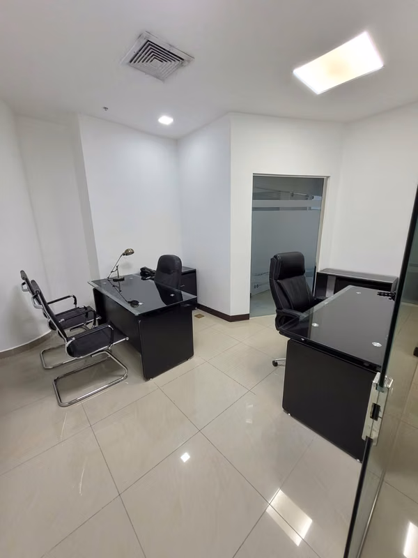 OFICINA LUXURY EN LA MEJOR ÁREA DE PANAMÁ CON VISTA INTERNA