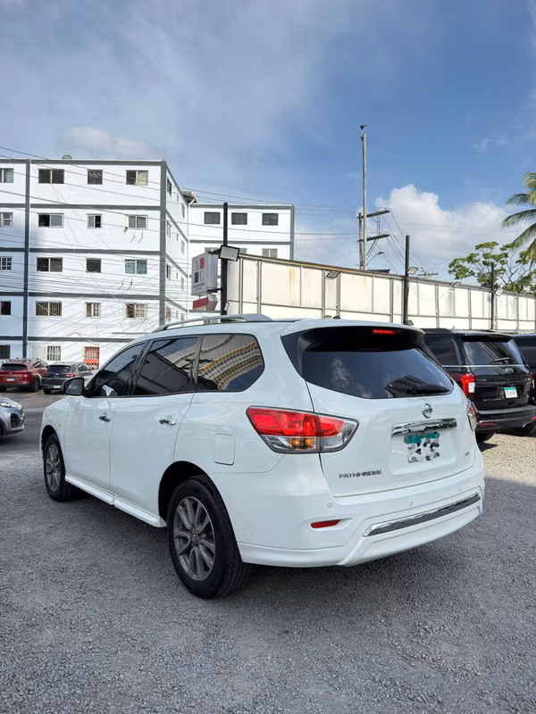 NISSAN PATHFINDER 2014