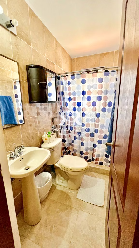 House for sale in Las Sumbres Mirador del Lago