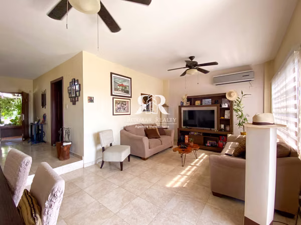 House for sale in Las Sumbres Mirador del Lago