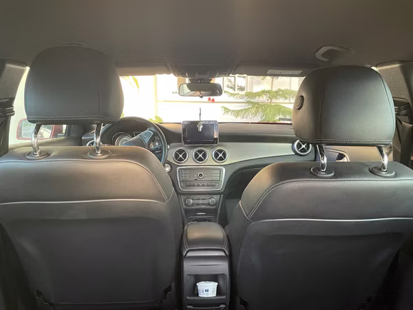 Sell Auto Mercedes Benz GLA 180 Year 2017