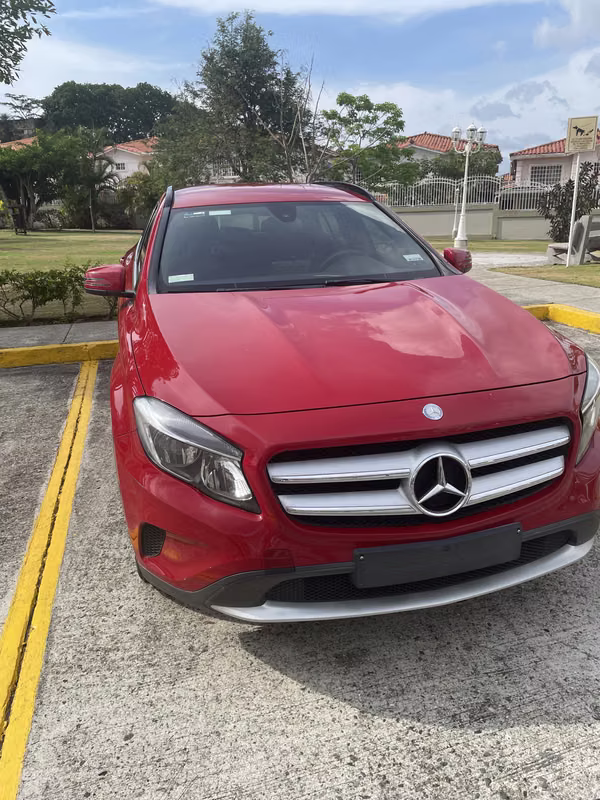 Sell Auto Mercedes Benz GLA 180 Year 2017