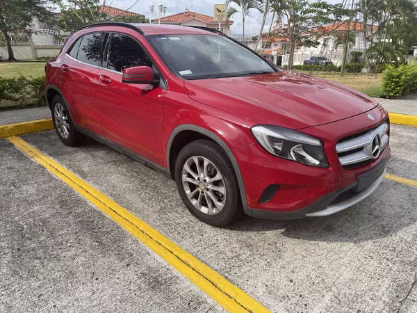 Sell Auto Mercedes Benz GLA 180 Year 2017