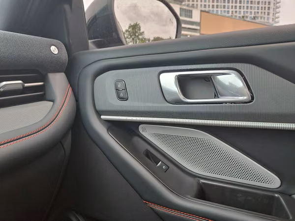 Ford Explorer ST