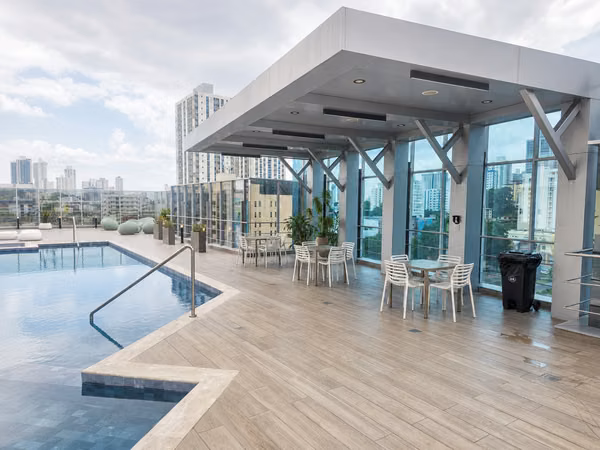 Apartment for sale in Park Square condominium.