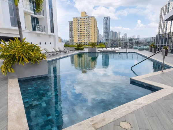 Apartment for sale in Park Square condominium.