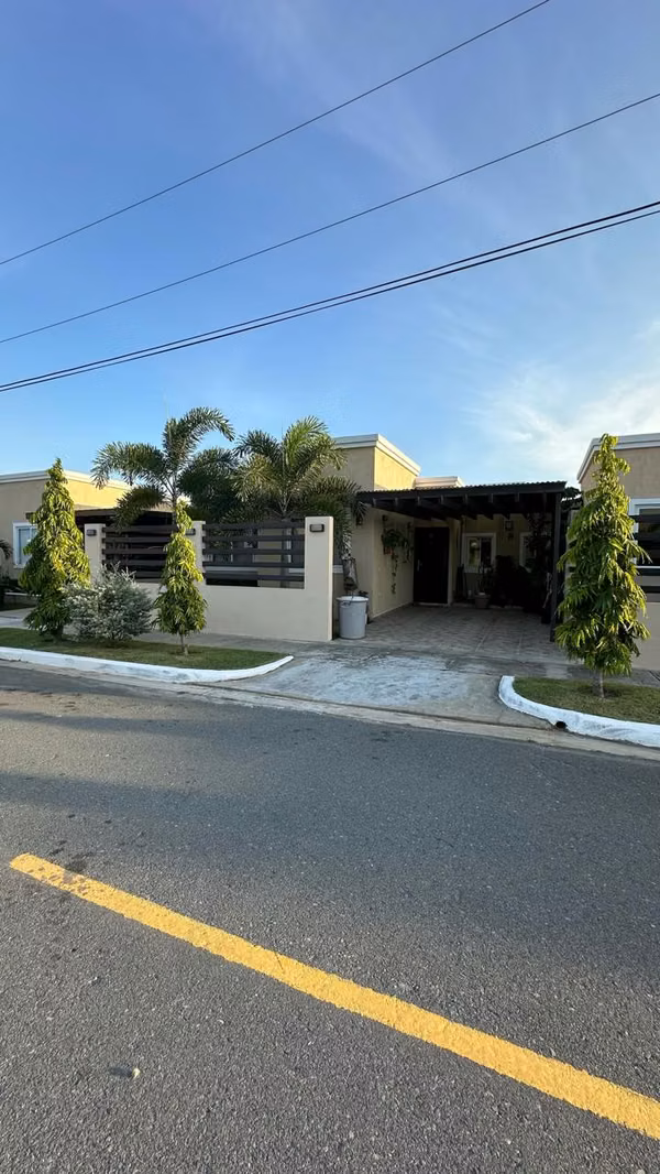 For sale house in Coronado Nueva Gorgona / House with pool / close to the beach