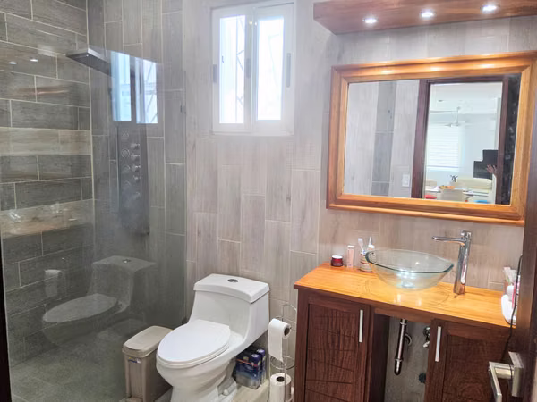 New Turnkey Villa Luxury Finishes &amp; Direct Access to Coronado Golf Course