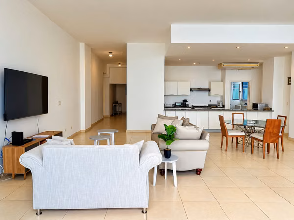 PH WATERS ON THE BAY - EXCLUSIVE APARTMENT FOR RENT