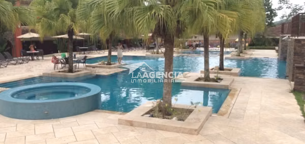 Clayton, Venta de Apartamento en Embassy Club de esquina, con amplia terraza