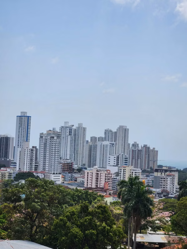 ALQUILER apartment PH Vista Verde Tower