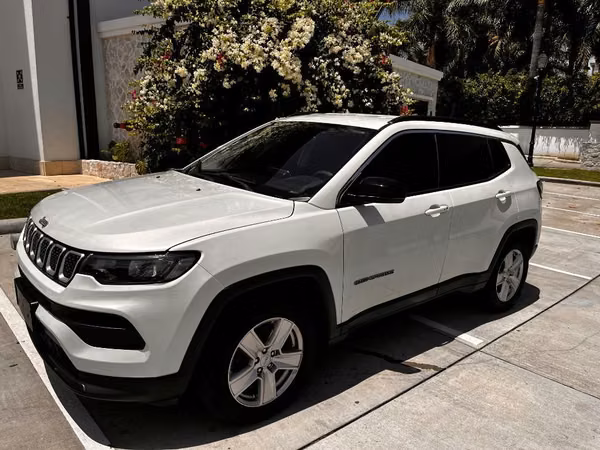 Jeep Compass Sport 2023 • Única dueña • Comprado en agencia